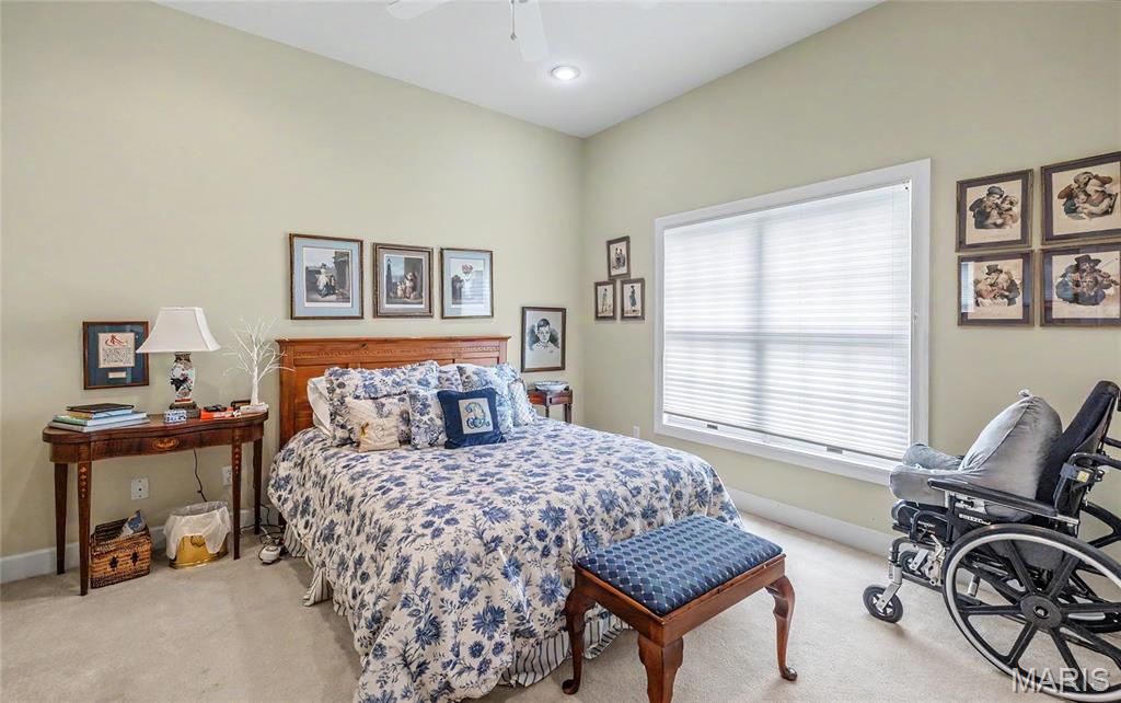 822 Oak Knoll