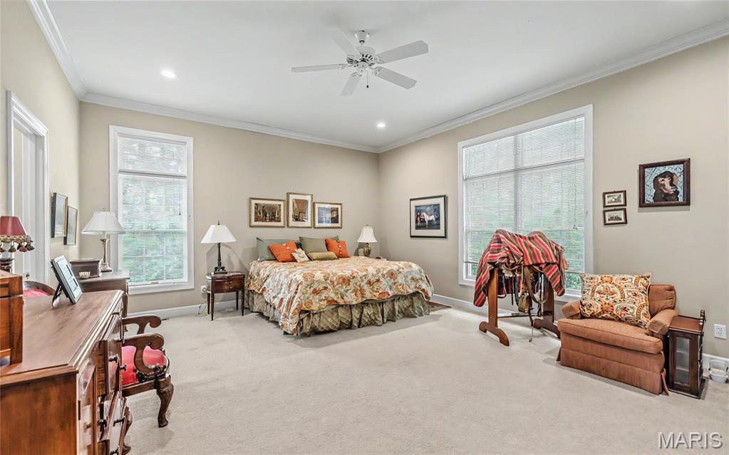 822 Oak Knoll