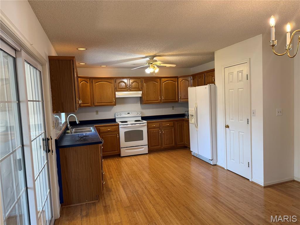 1112 Murry Lane