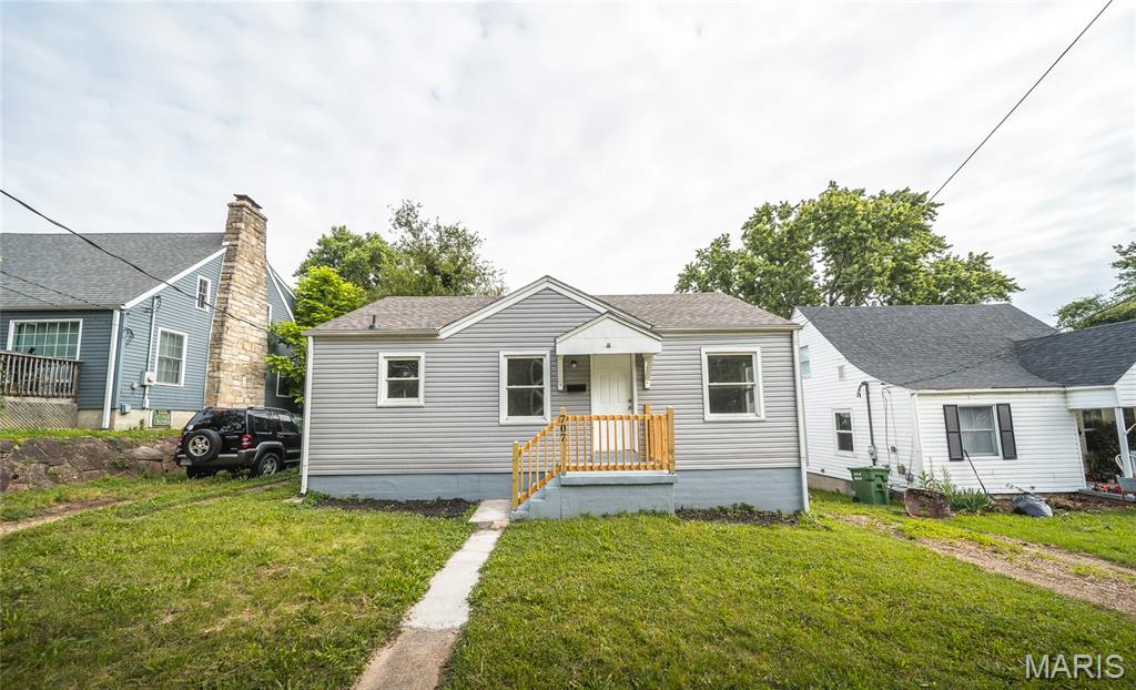 707 E 5th Street