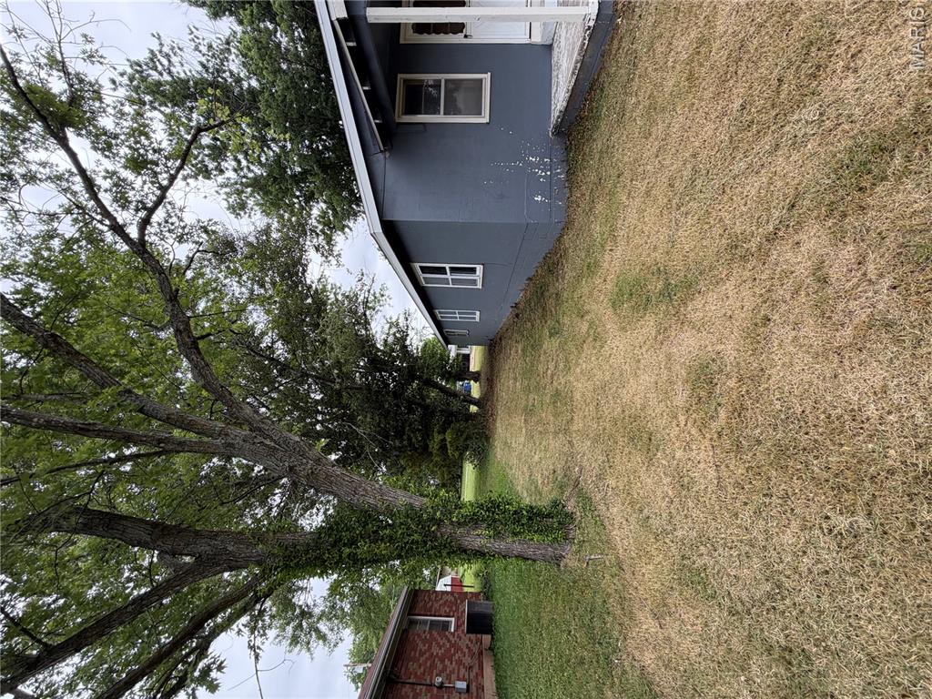 1008 E Mondy Street