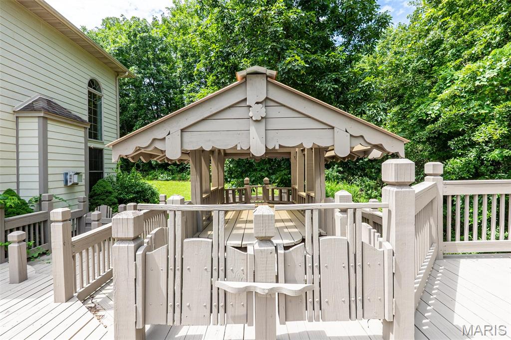 1025 Cobblestone Drive
