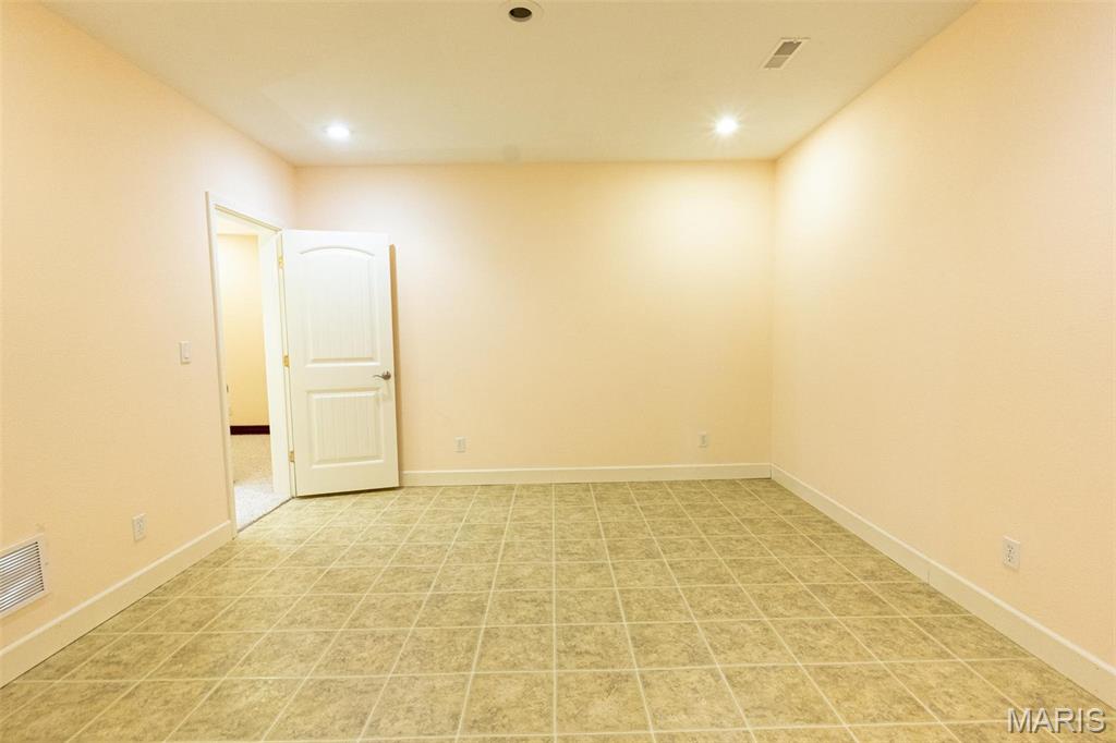 1025 Cobblestone Drive