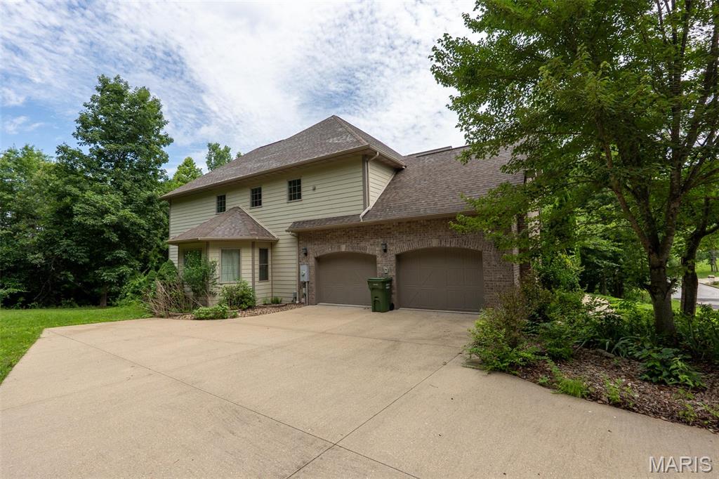 1025 Cobblestone Drive
