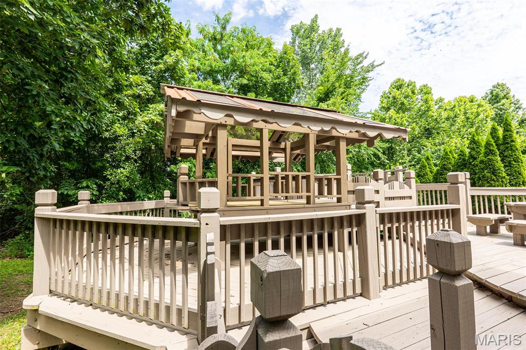 1025 Cobblestone Drive
