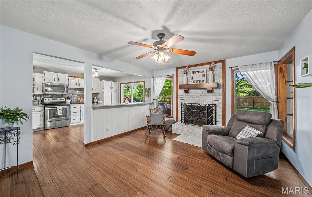 805 Cedar Hill Court