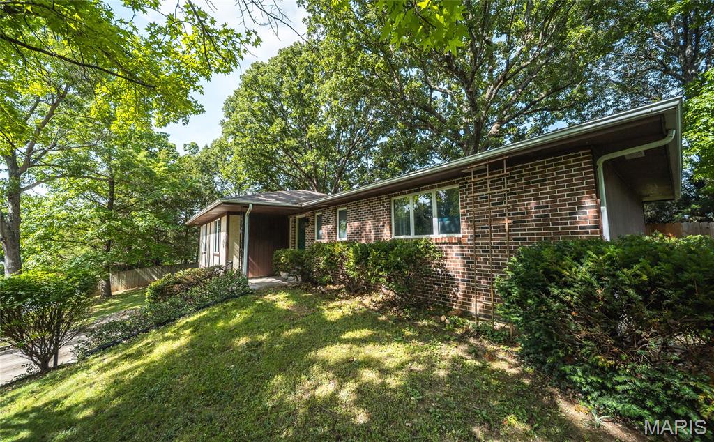 805 Cedar Hill Court
