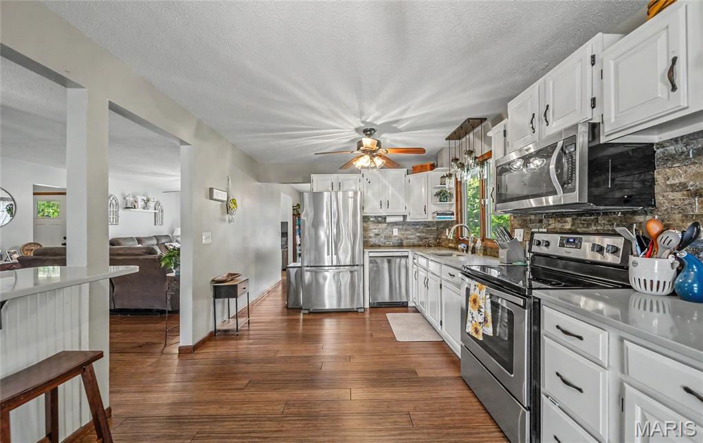 805 Cedar Hill Court