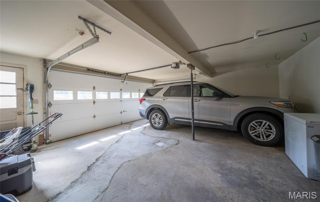 805 Cedar Hill Court