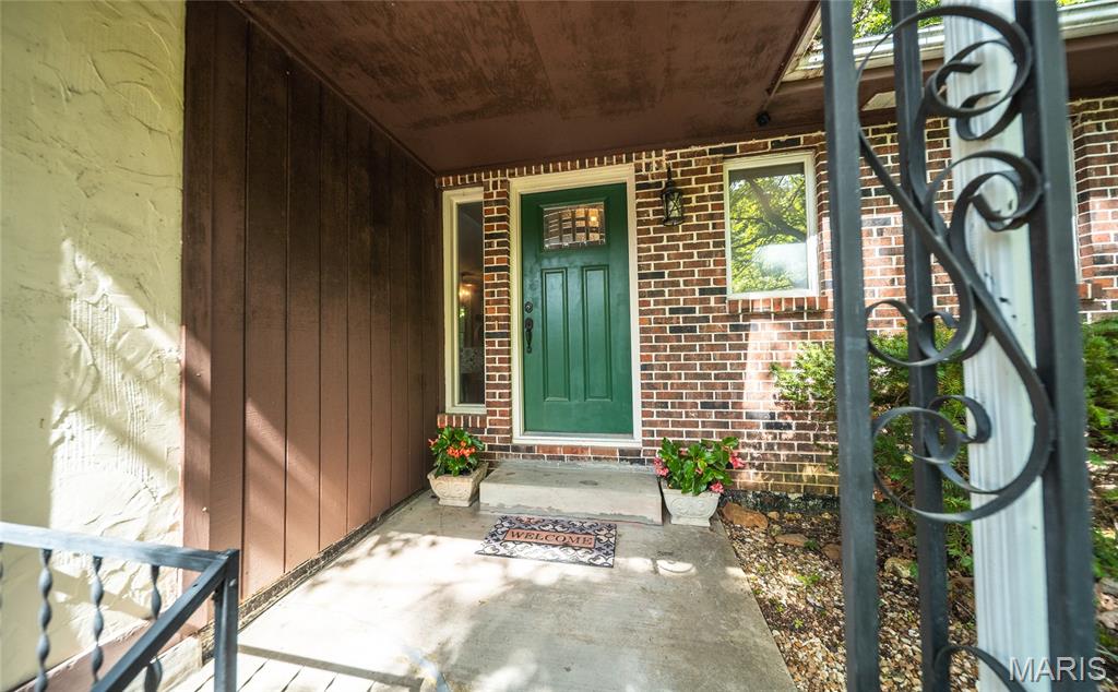 805 Cedar Hill Court