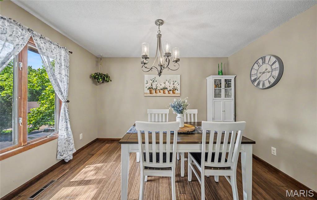 805 Cedar Hill Court
