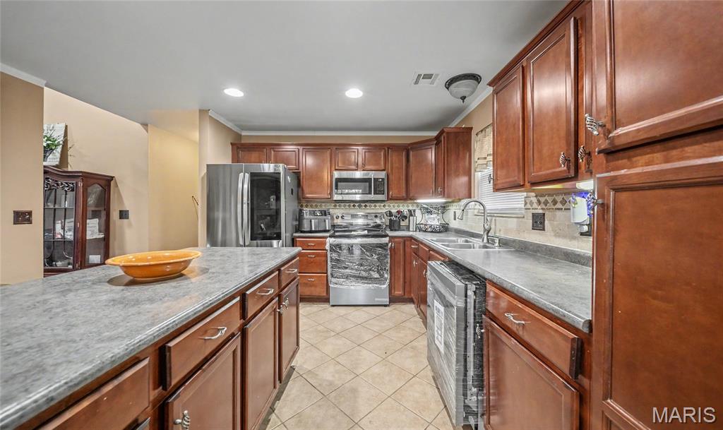 10180 Summerfield Drive