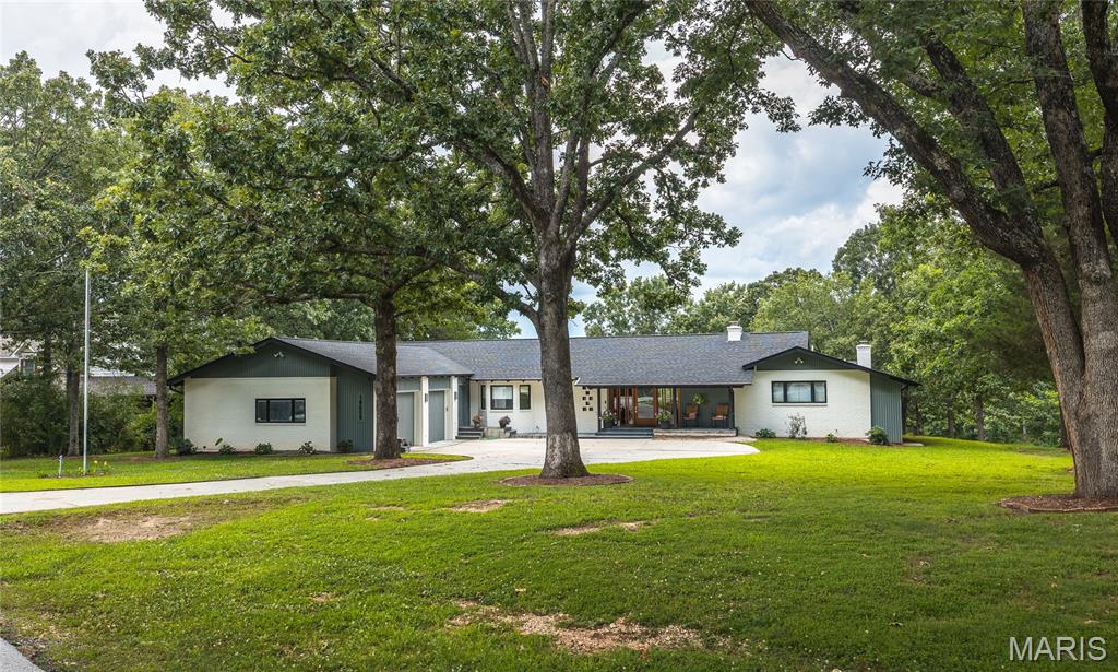 10659 Lakemont Drive