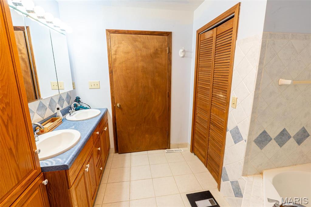 15655 County Road 5190