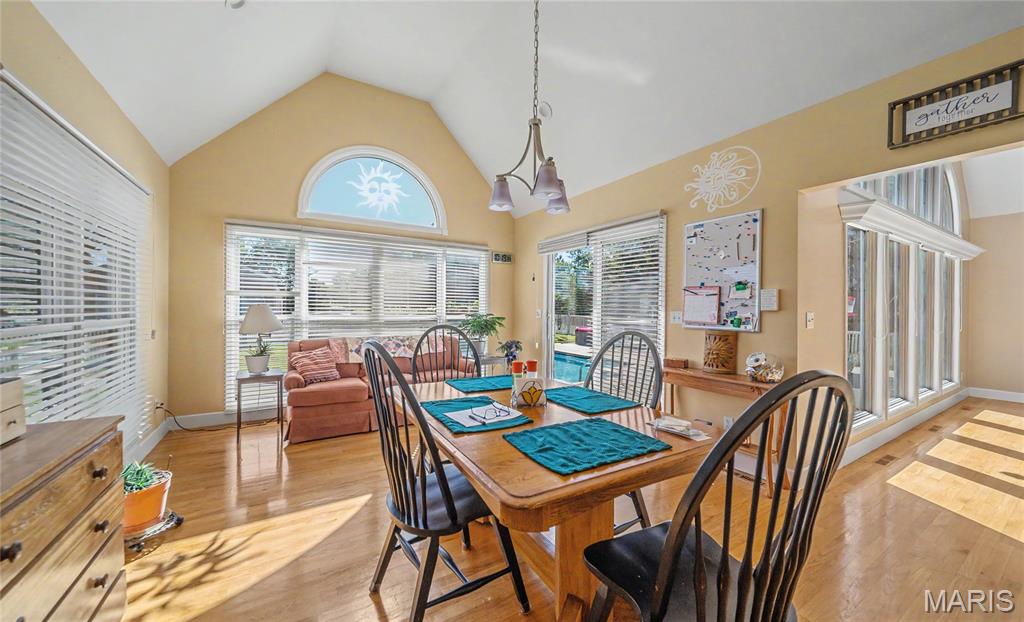 10050 Vintage Lane