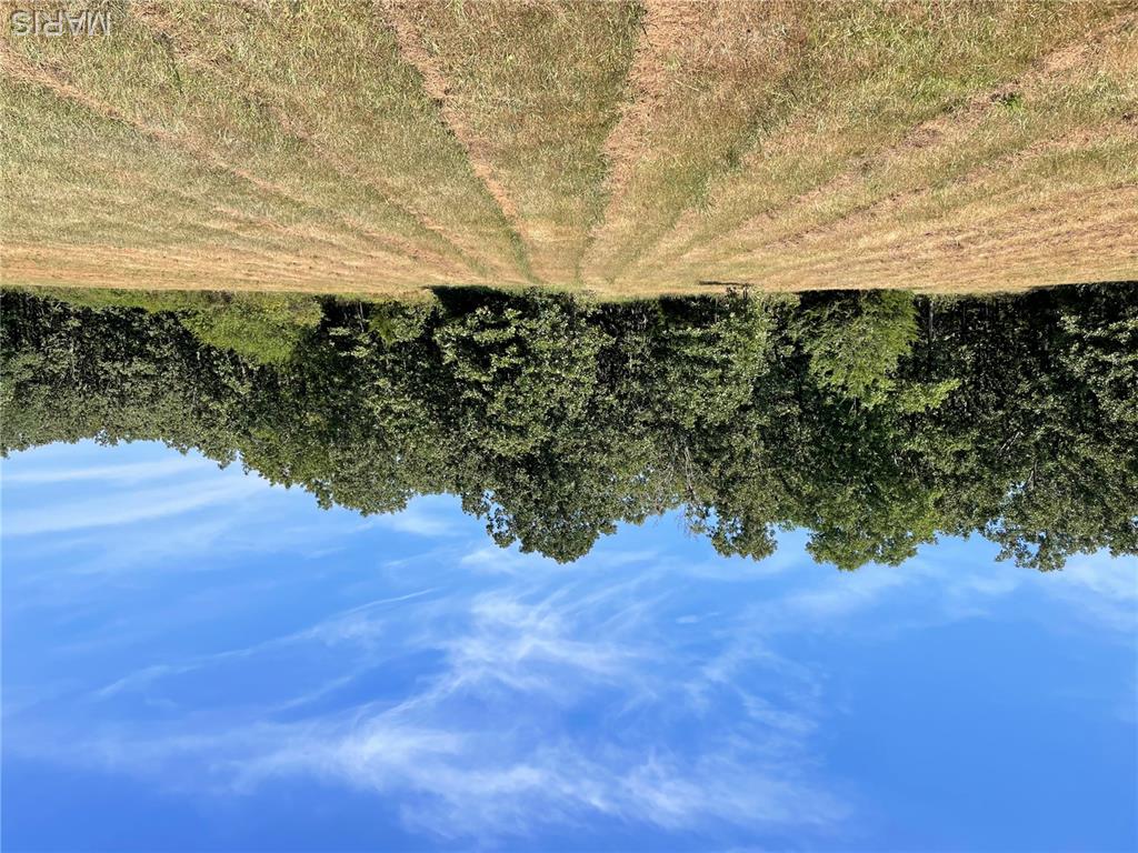 8 acres Private Drive 1063