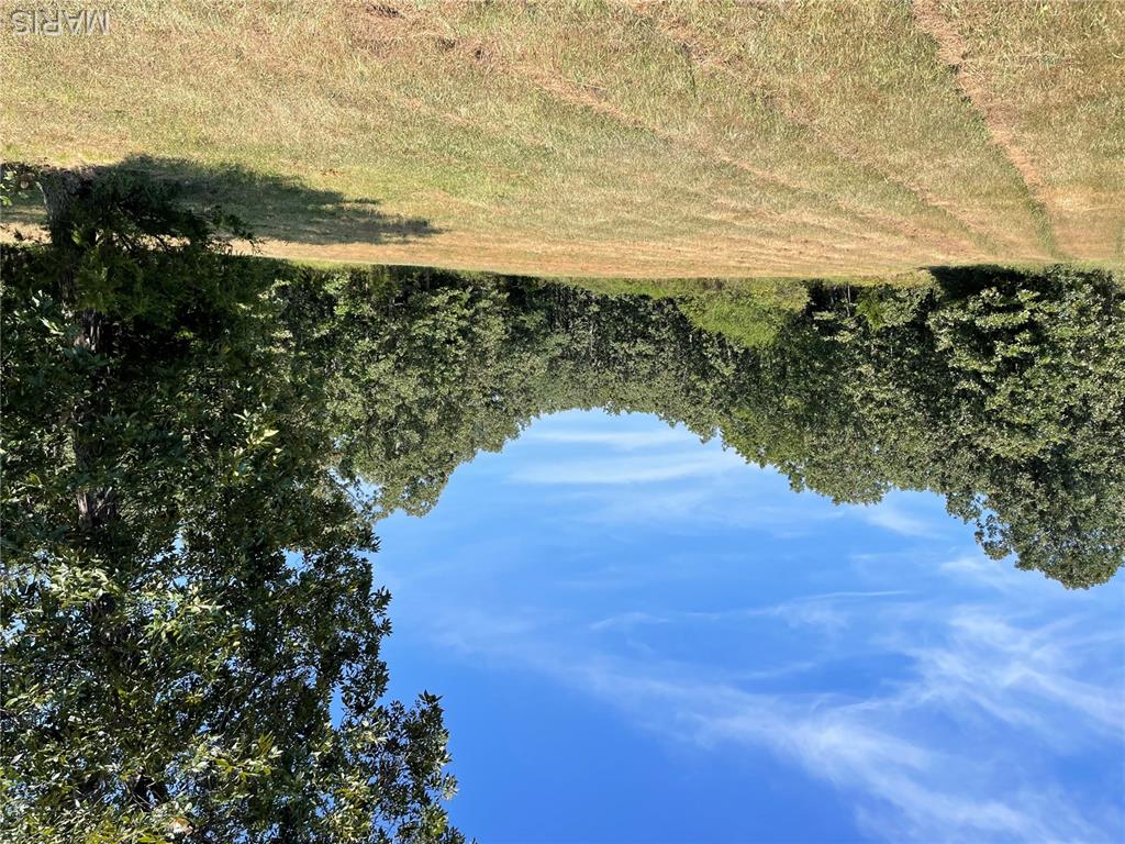 8 acres Private Drive 1063