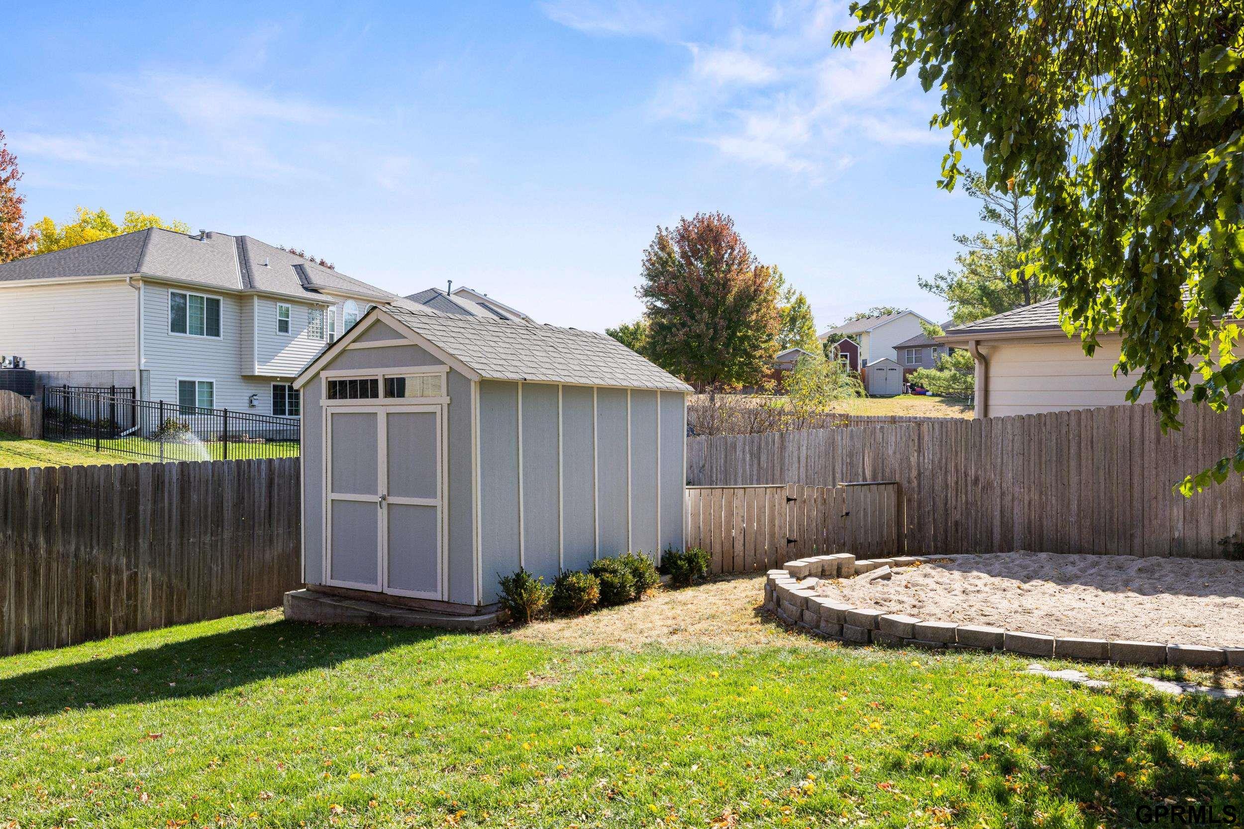 5332 NW Tudor Lane