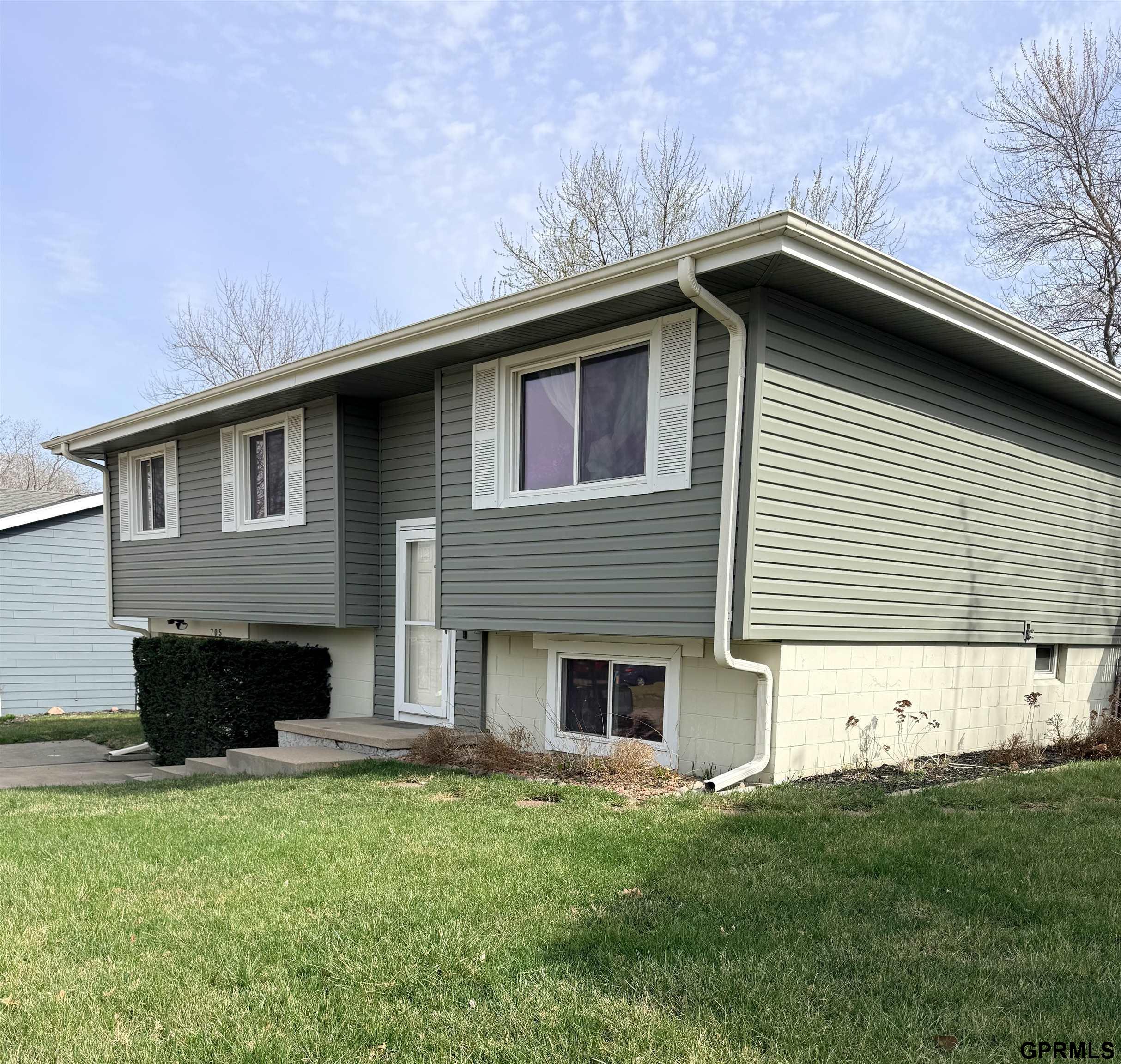 705 E 4th Street