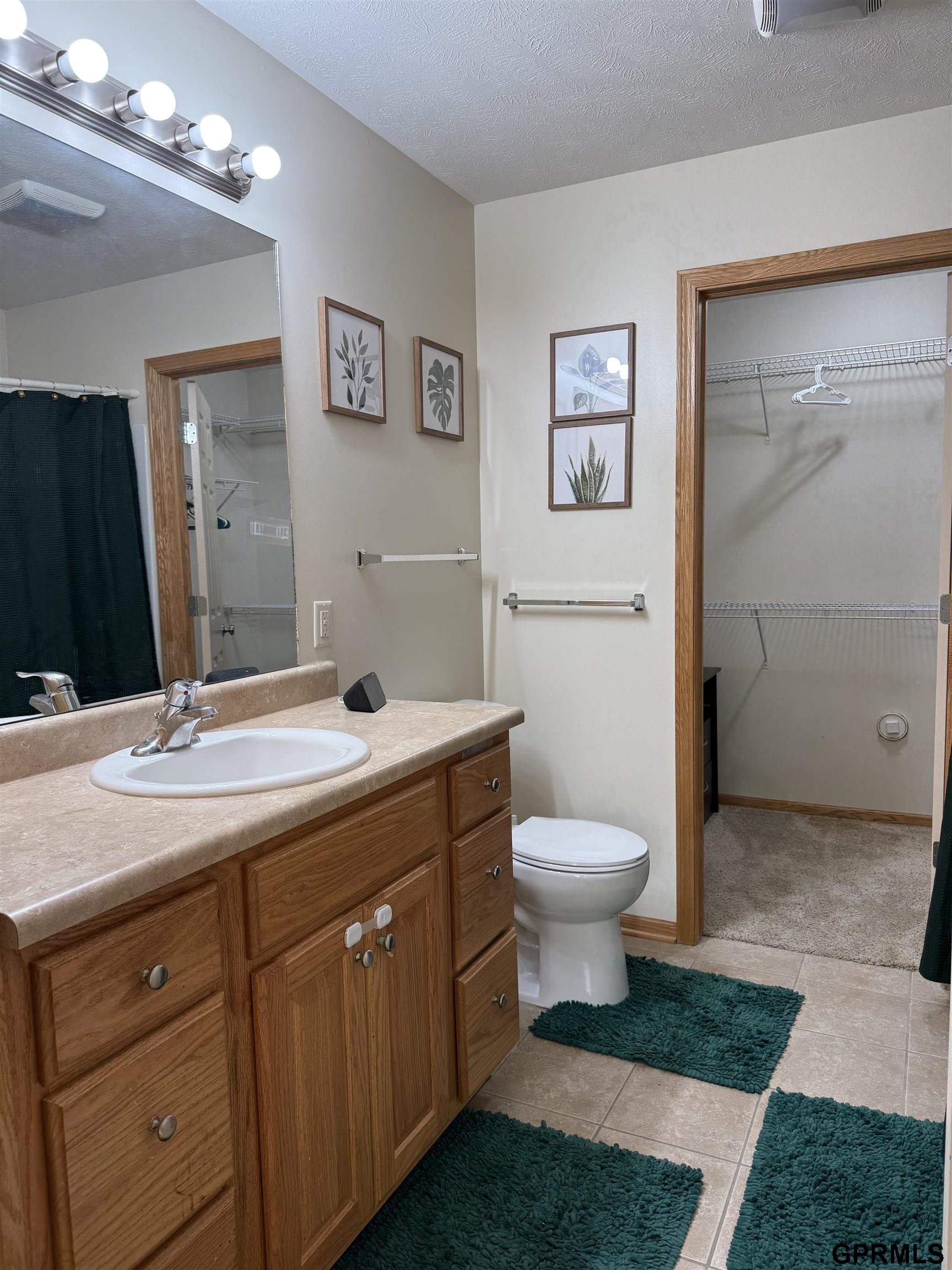308 S 77th Court