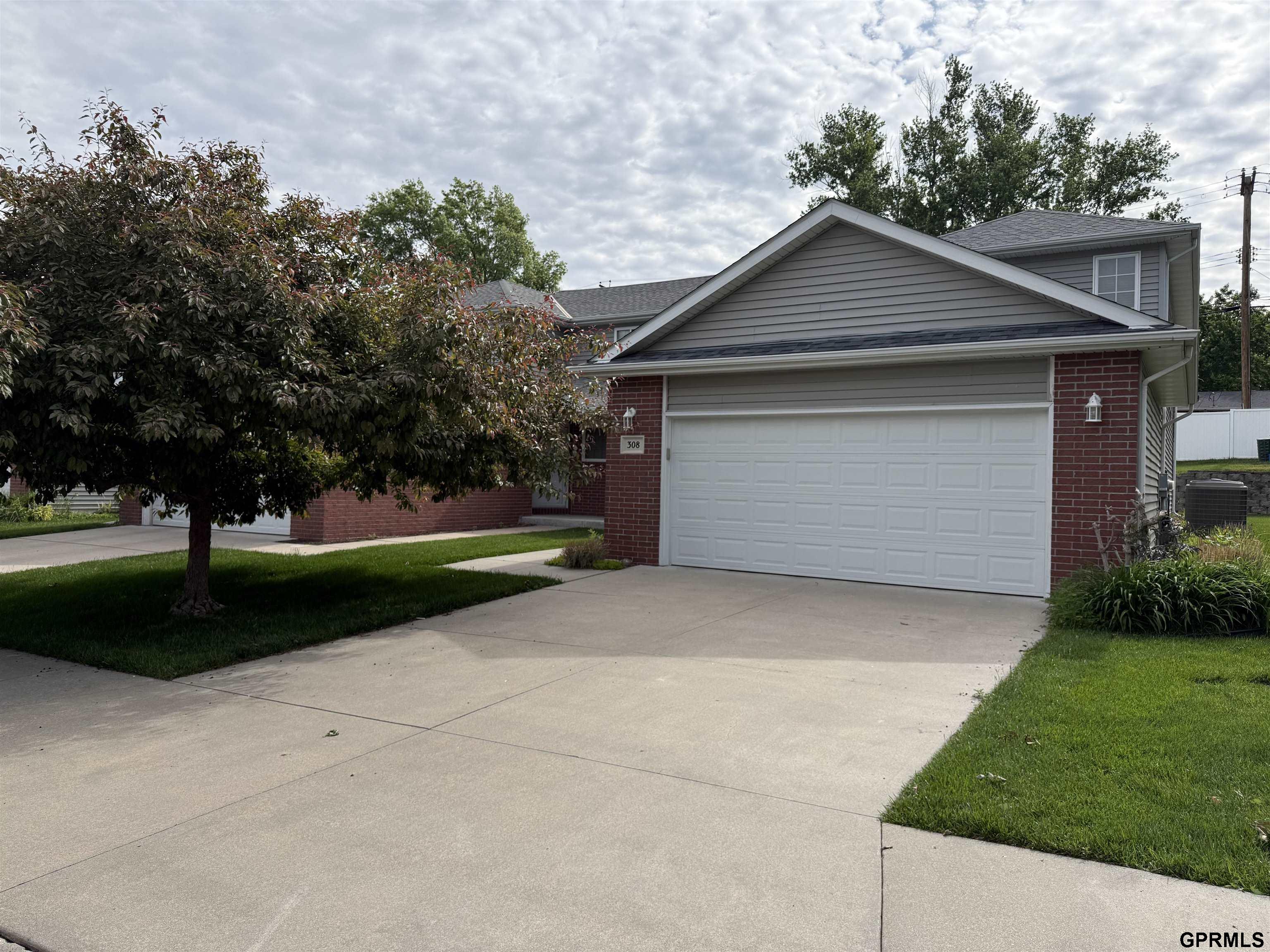 308 S 77th Court