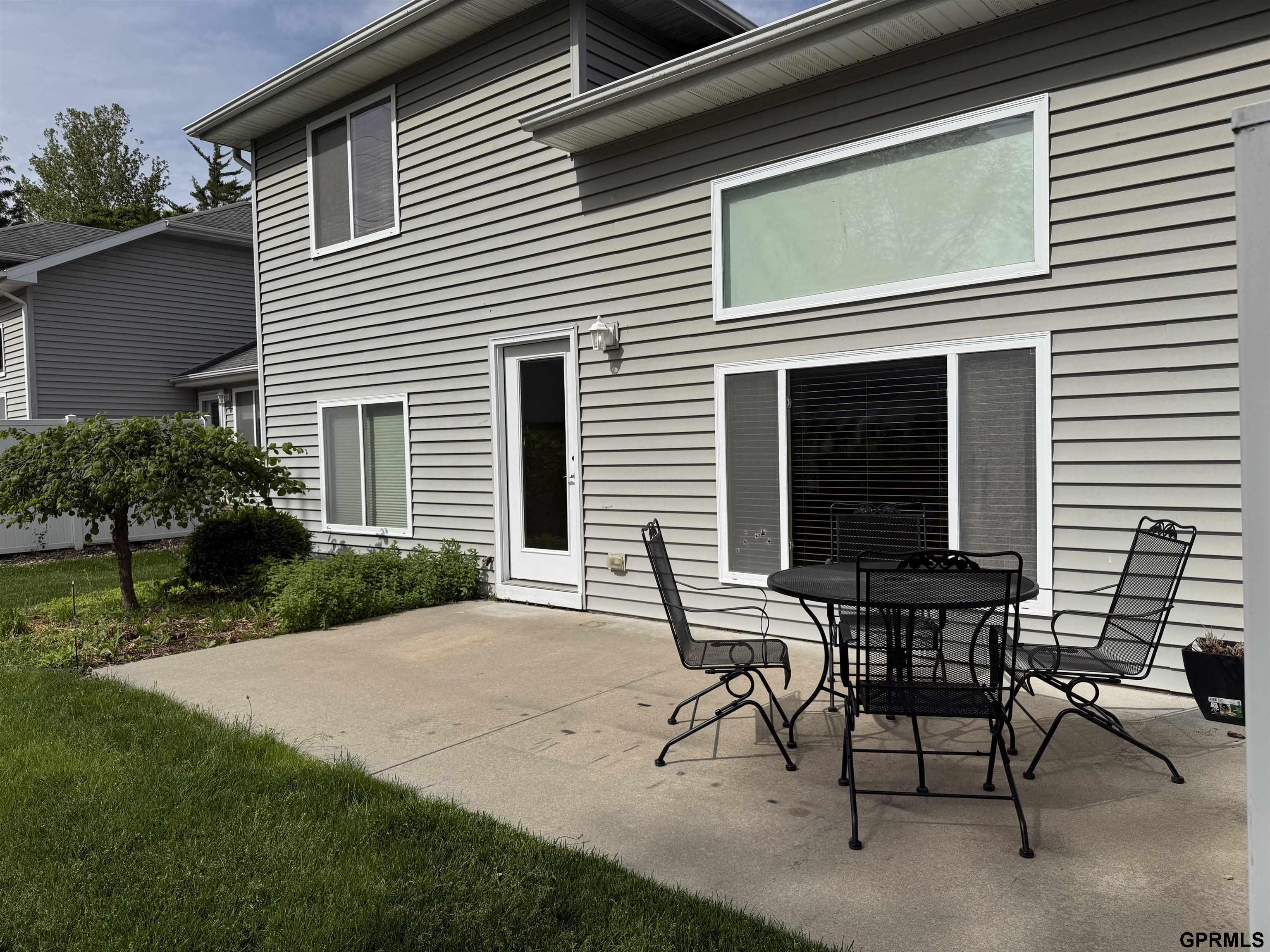 308 S 77th Court