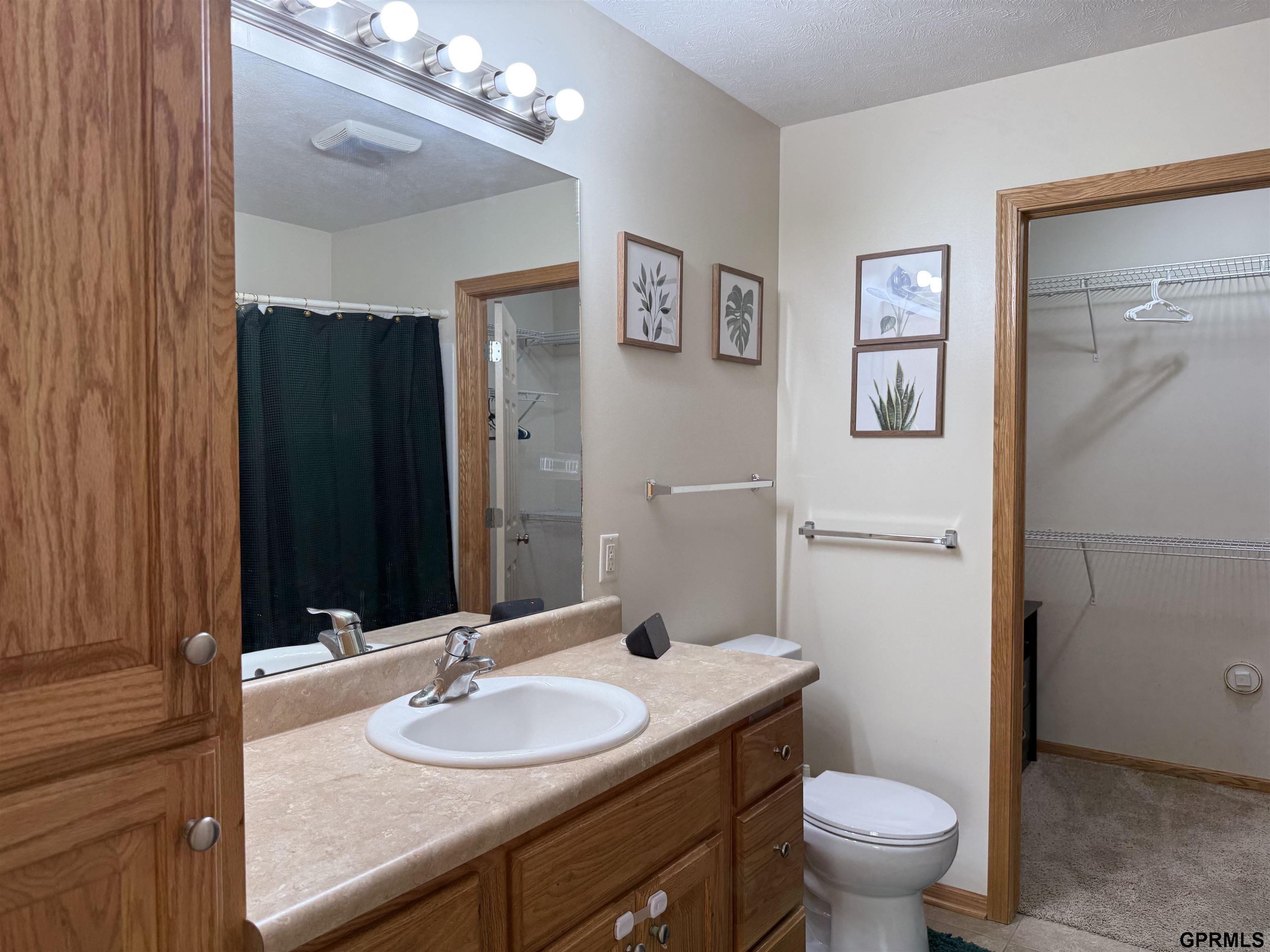 308 S 77th Court