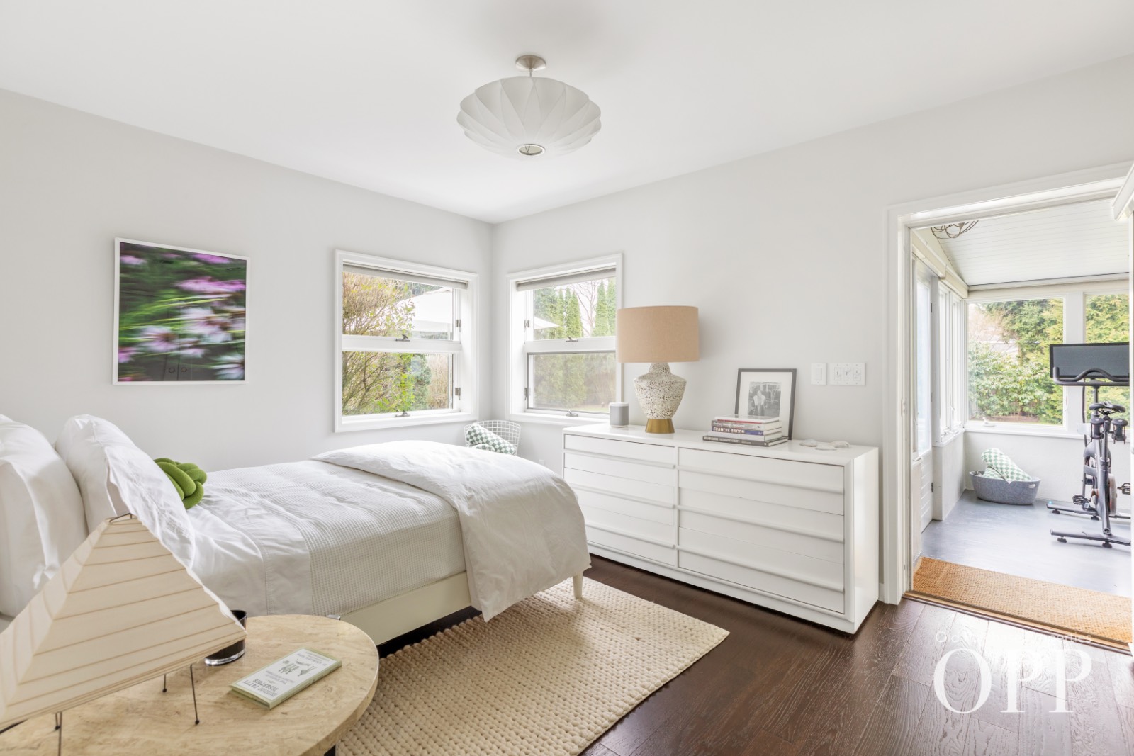 10 BROOKSIDE AVENUE