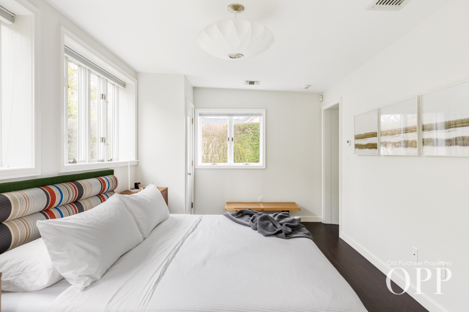 10 BROOKSIDE AVENUE