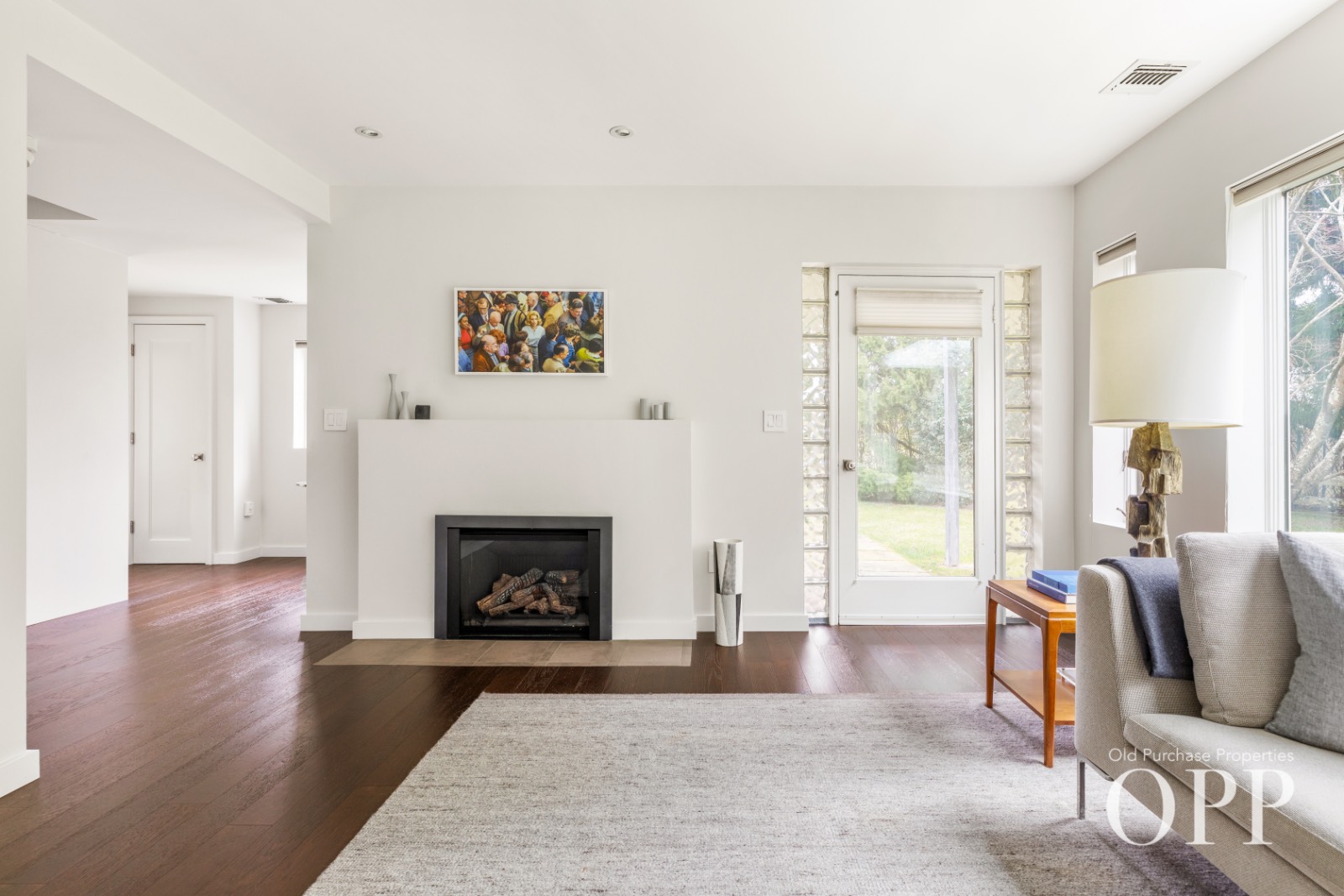 10 BROOKSIDE AVENUE
