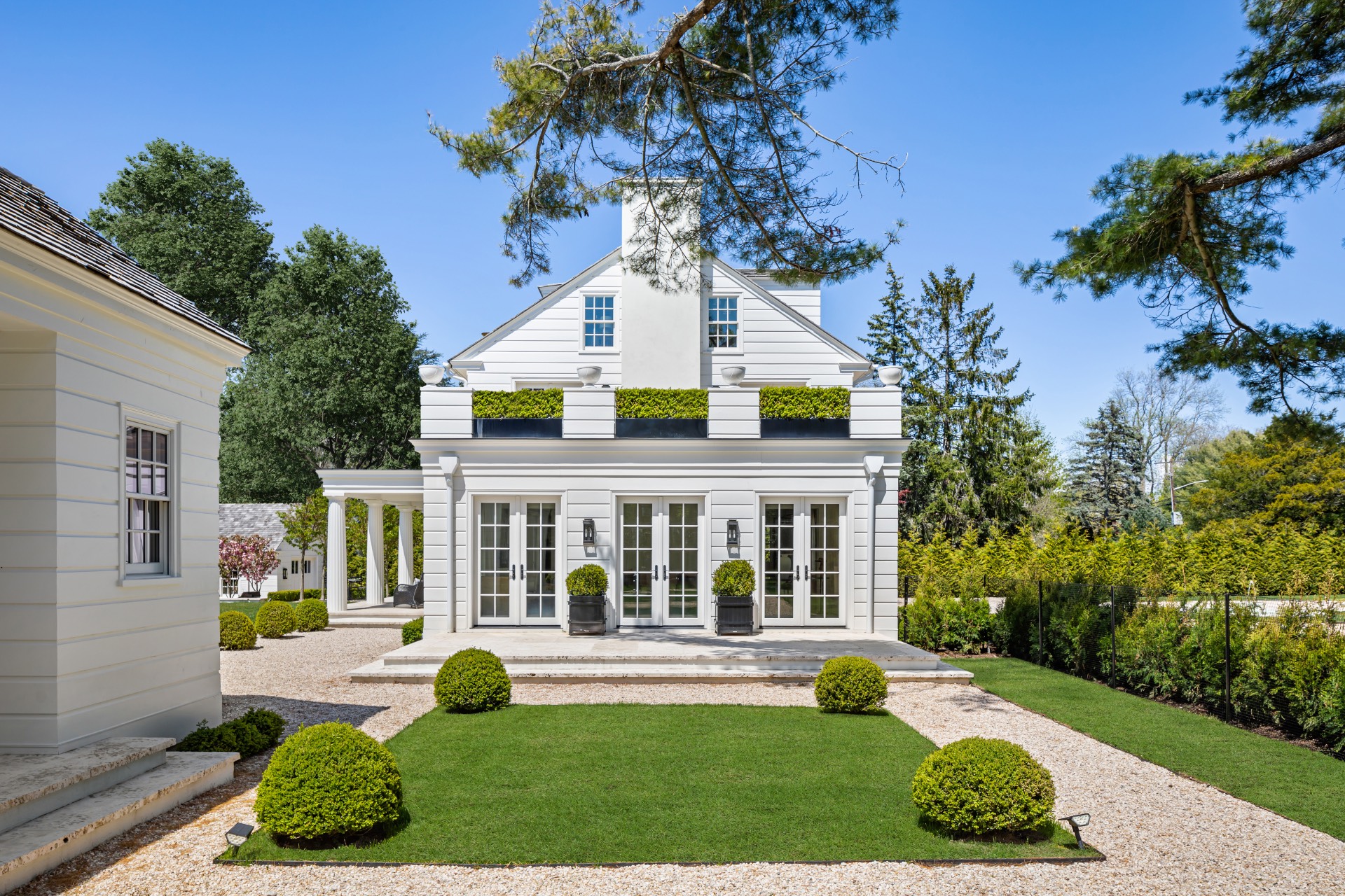 20 South Howells Point Road