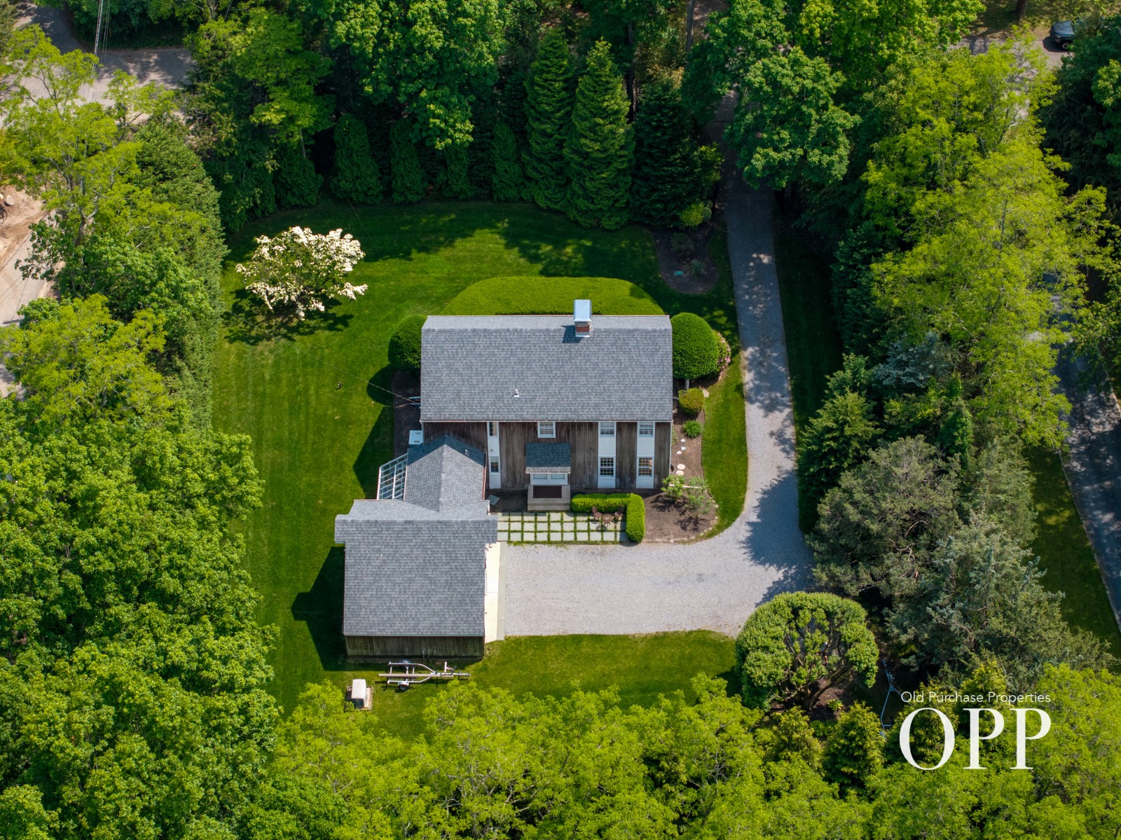 11 BOND LANE
