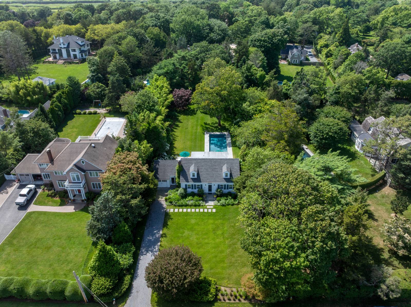 32 THORNHEDGE ROAD
