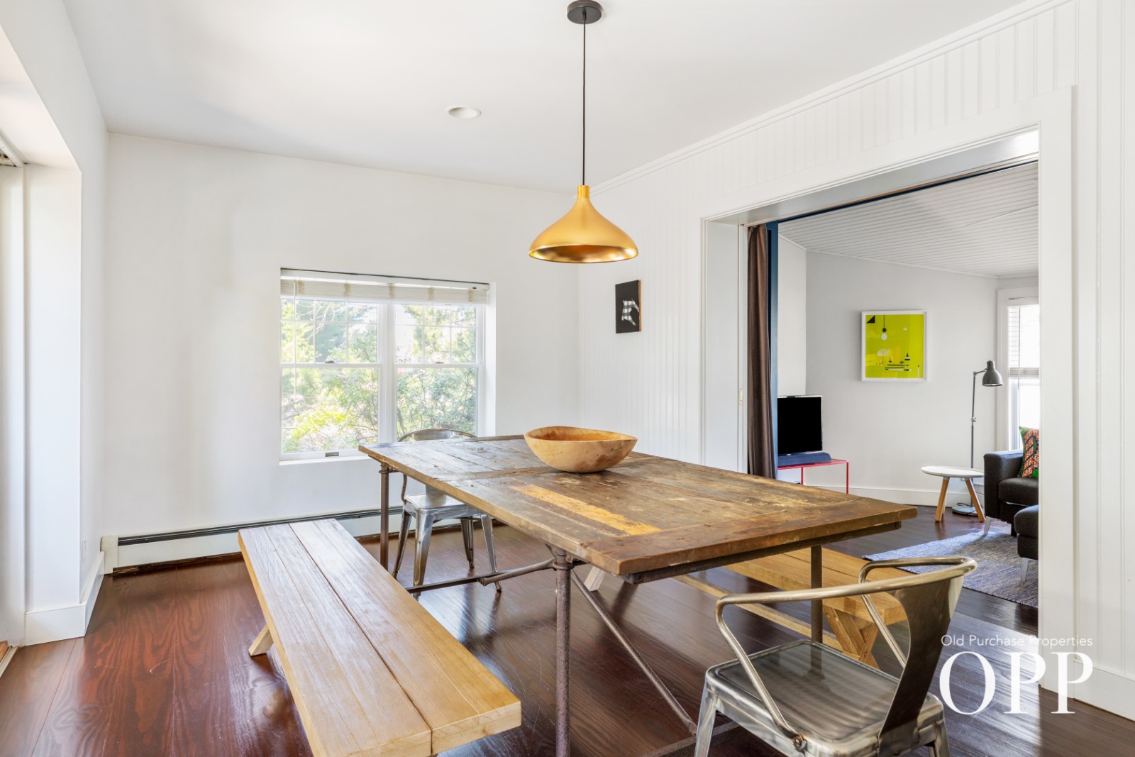 2 BROOKSIDE AVENUE