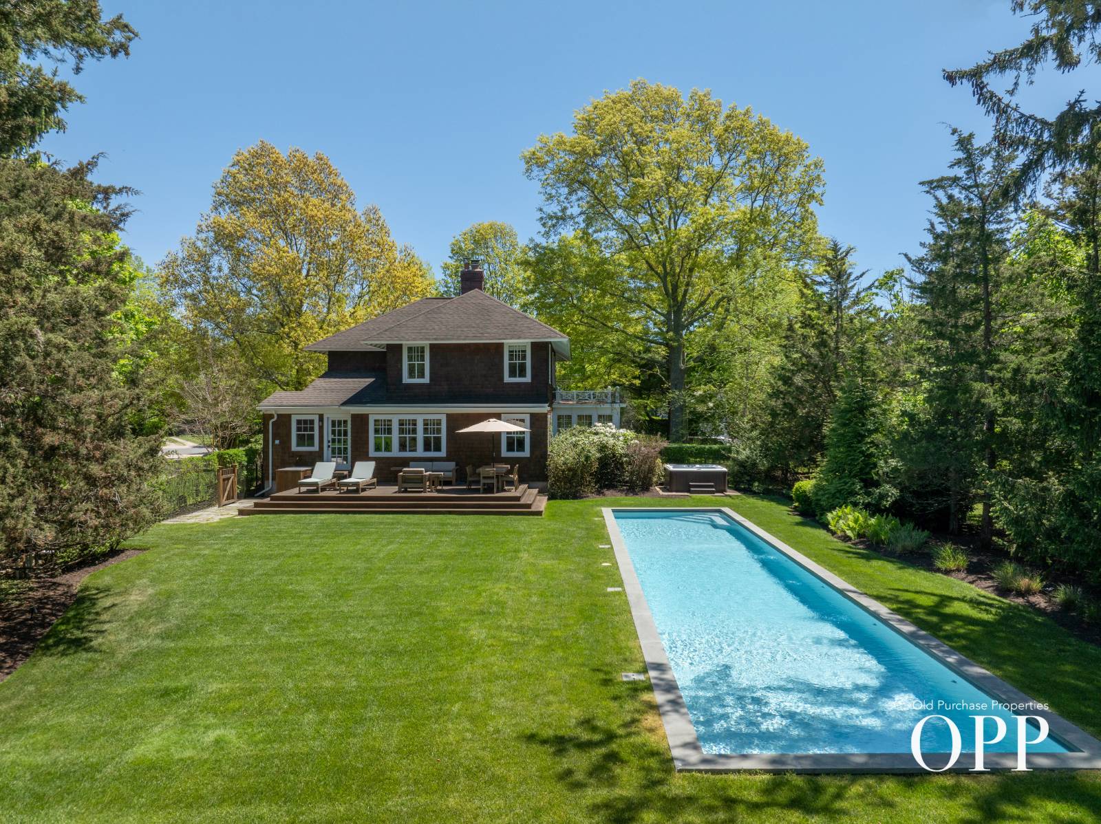 QUINTESSENTIAL BELLPORT LIVING