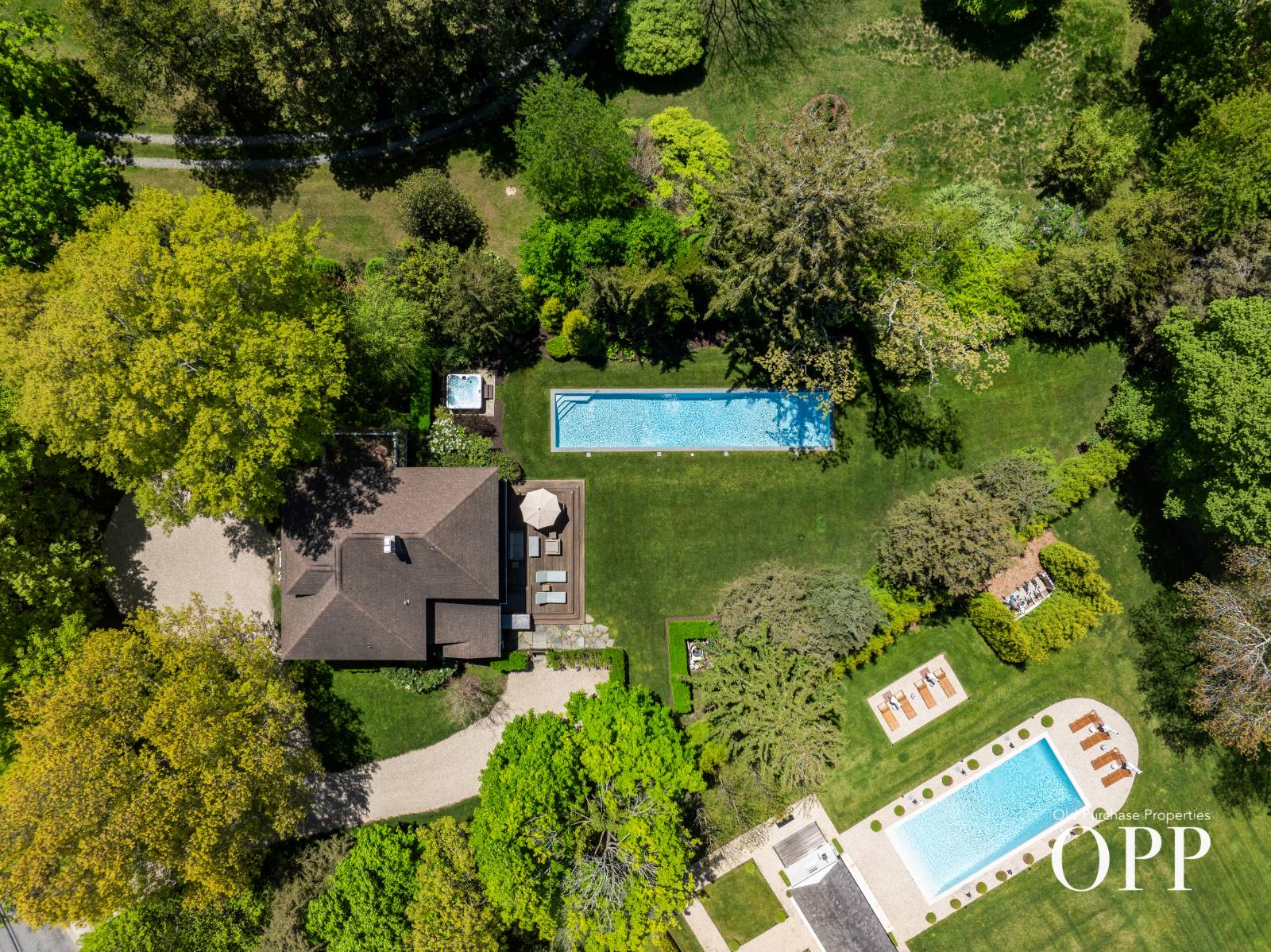 QUINTESSENTIAL BELLPORT LIVING