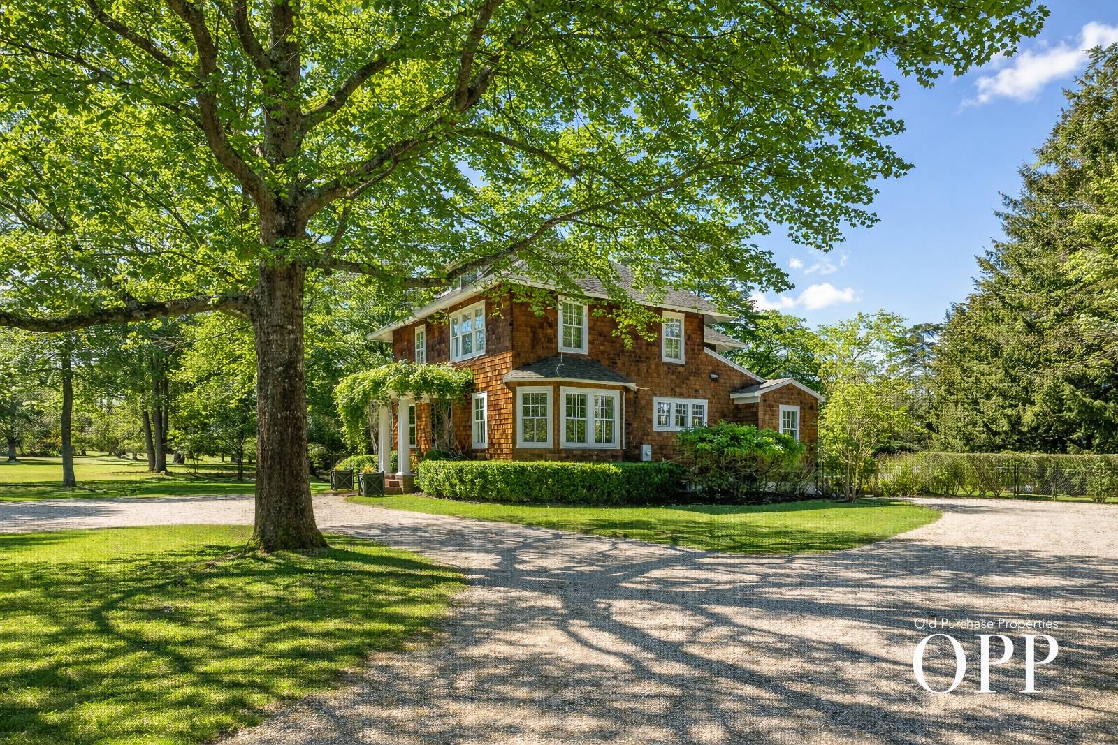 QUINTESSENTIAL BELLPORT LIVING