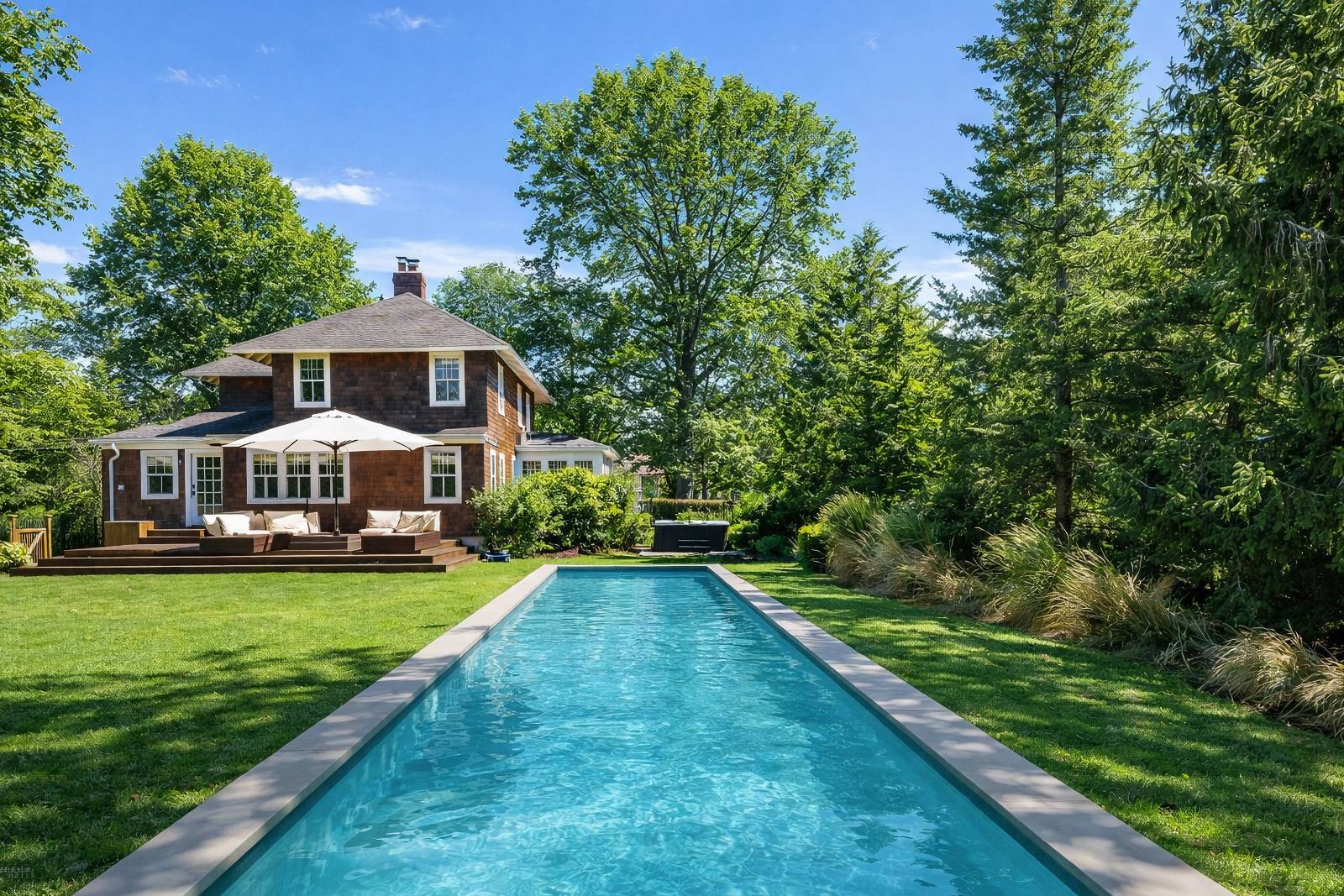 24 SOUTH HOWELLS PT ROAD