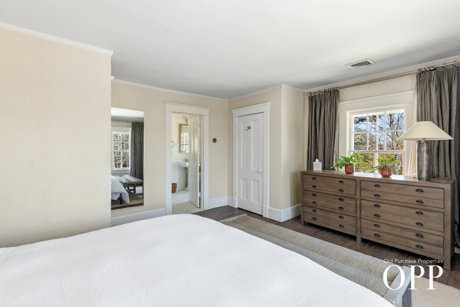 24 SOUTH HOWELLS PT ROAD