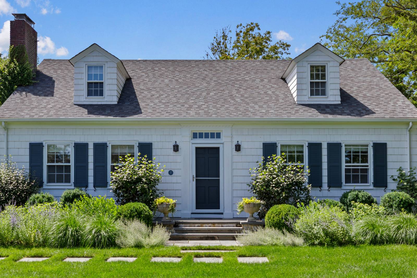 32 THORNHEDGE ROAD