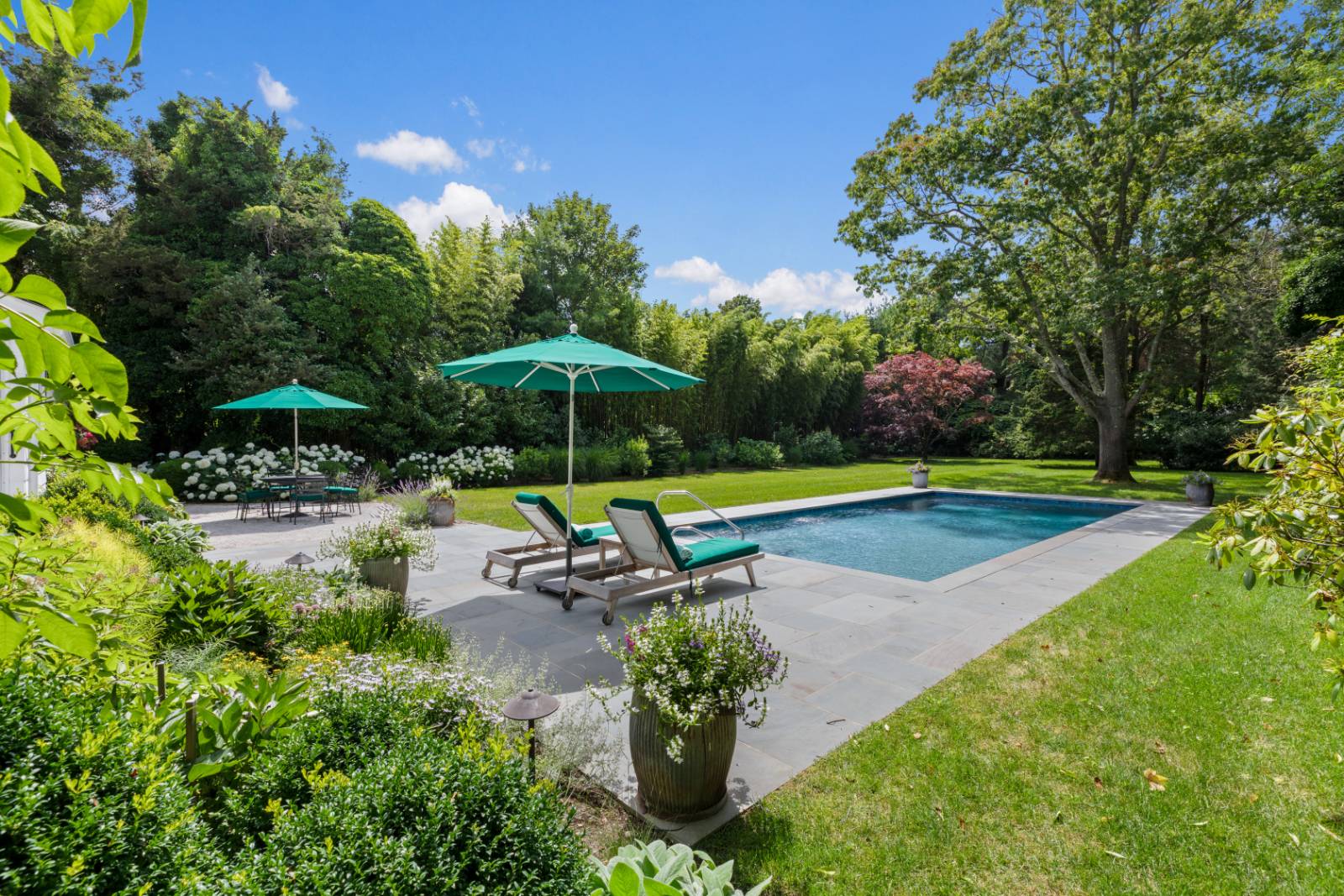 32 THORNHEDGE ROAD