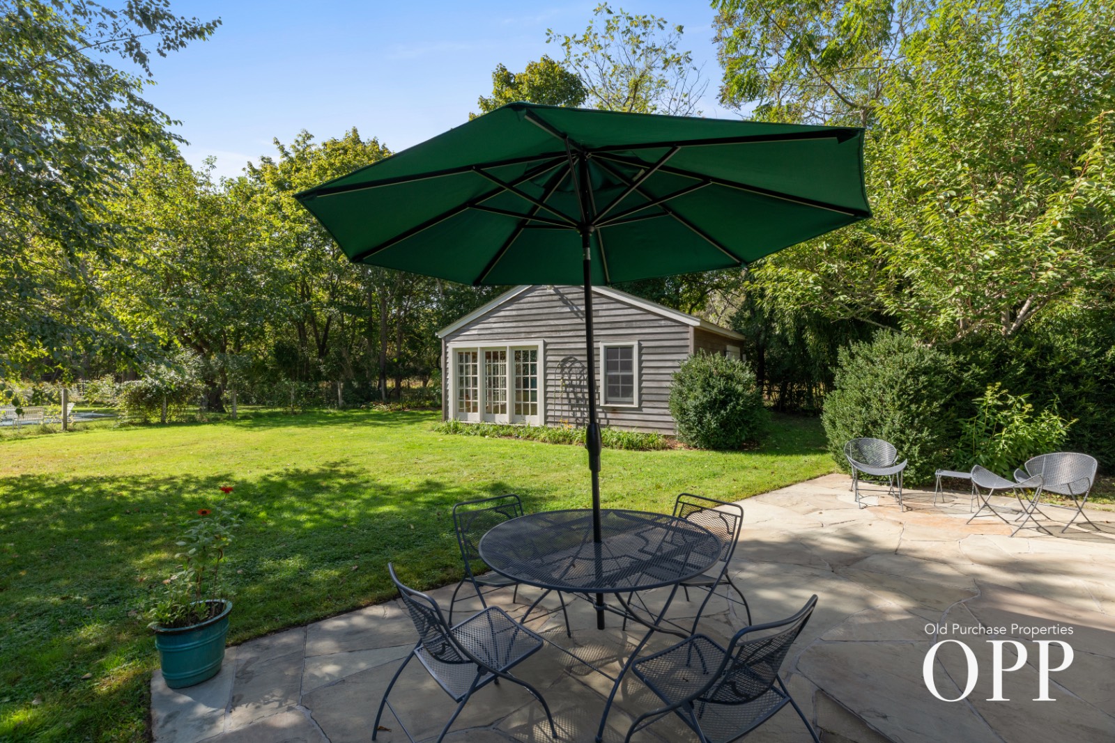 A BUCOLIC SUMMER RETREAT