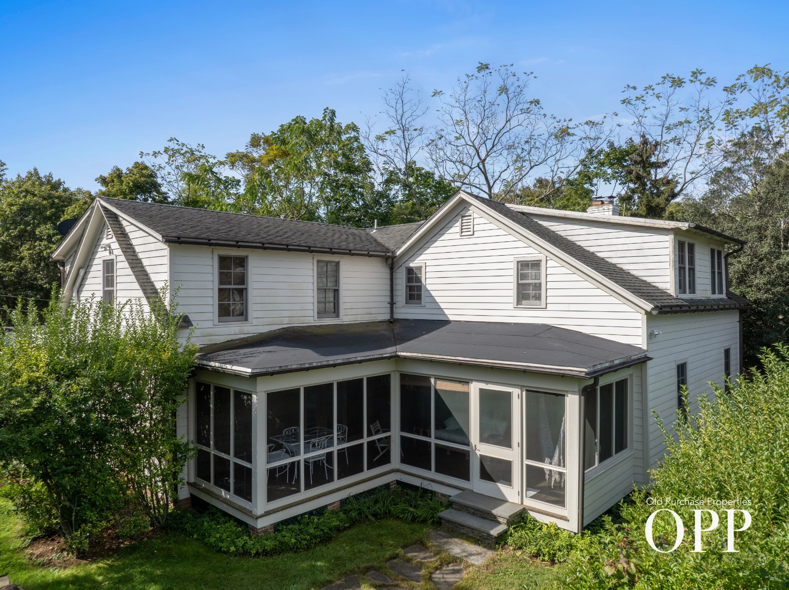 A BUCOLIC SUMMER RETREAT