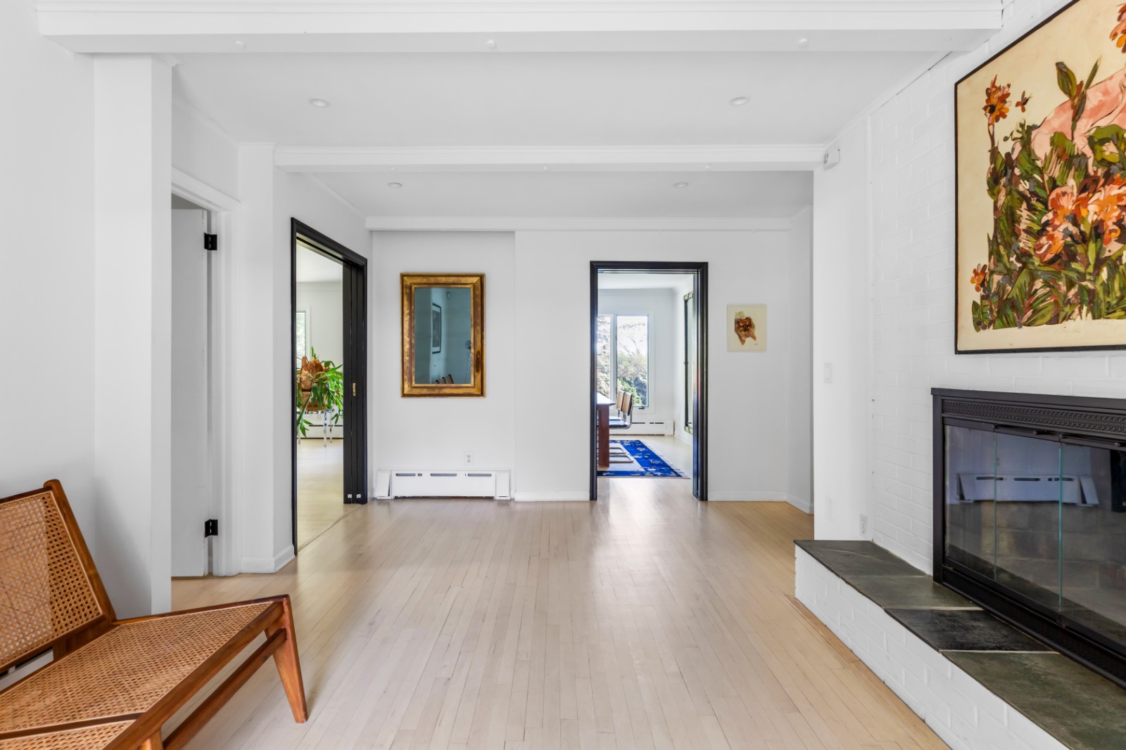 313 SOUTH COUNTRY ROAD