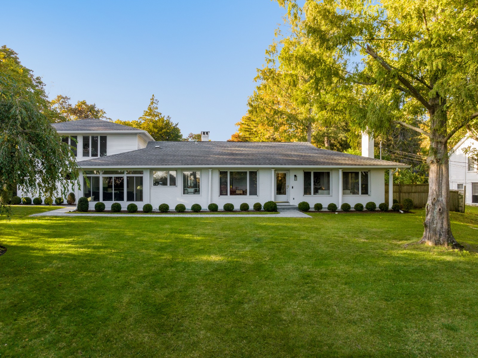 313 SOUTH COUNTRY ROAD