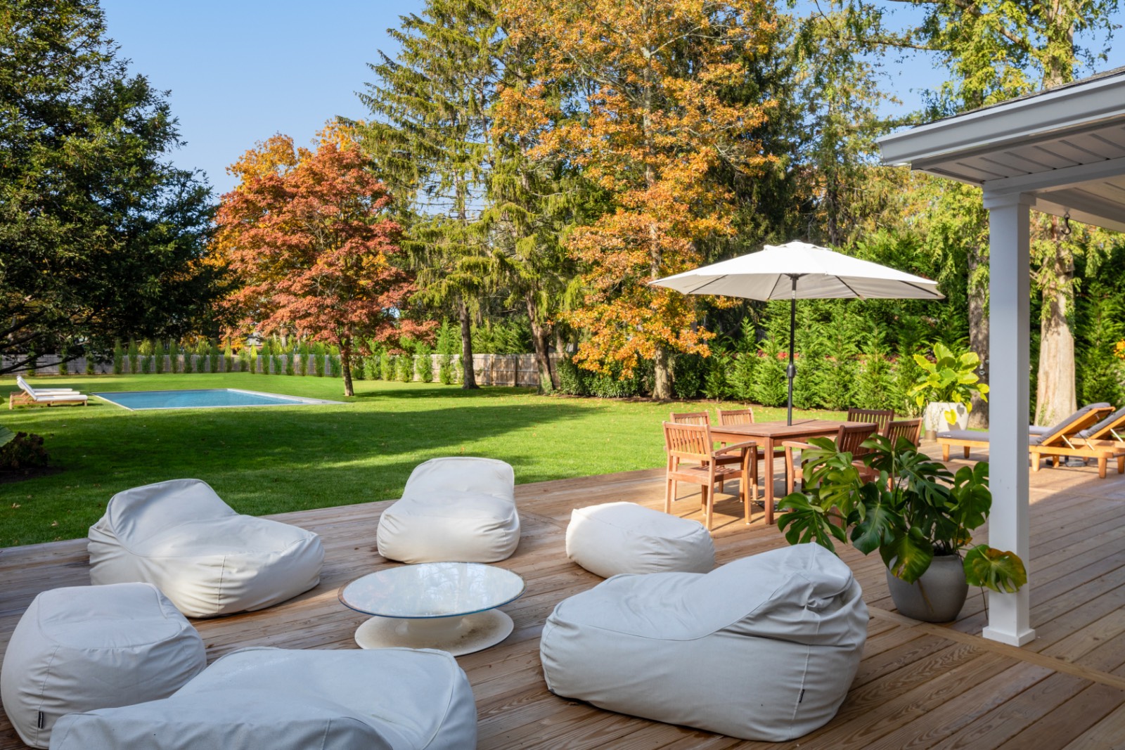 313 SOUTH COUNTRY ROAD