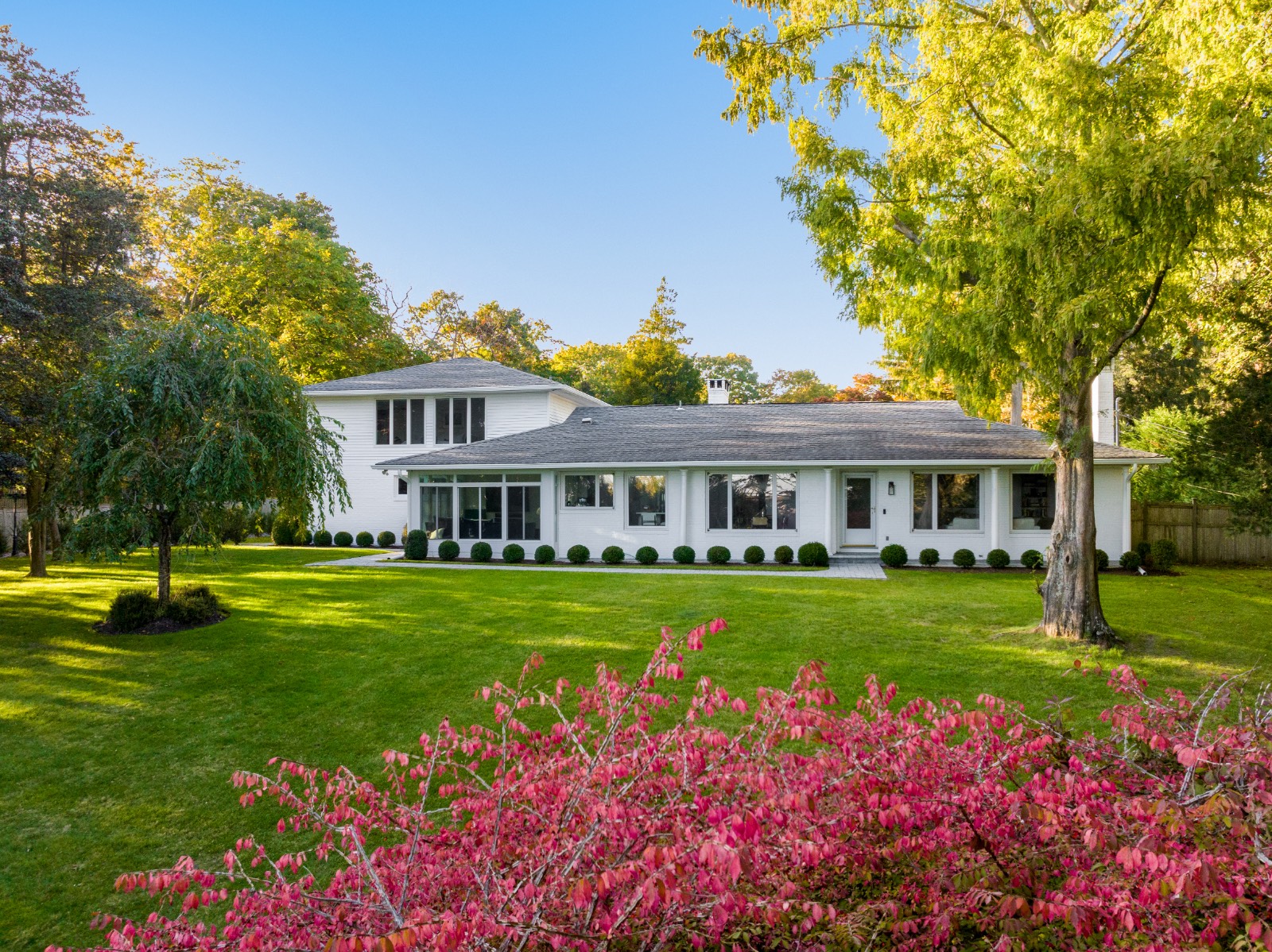 313 SOUTH COUNTRY ROAD