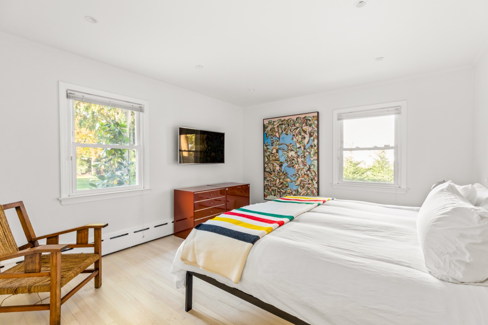 313 SOUTH COUNTRY ROAD