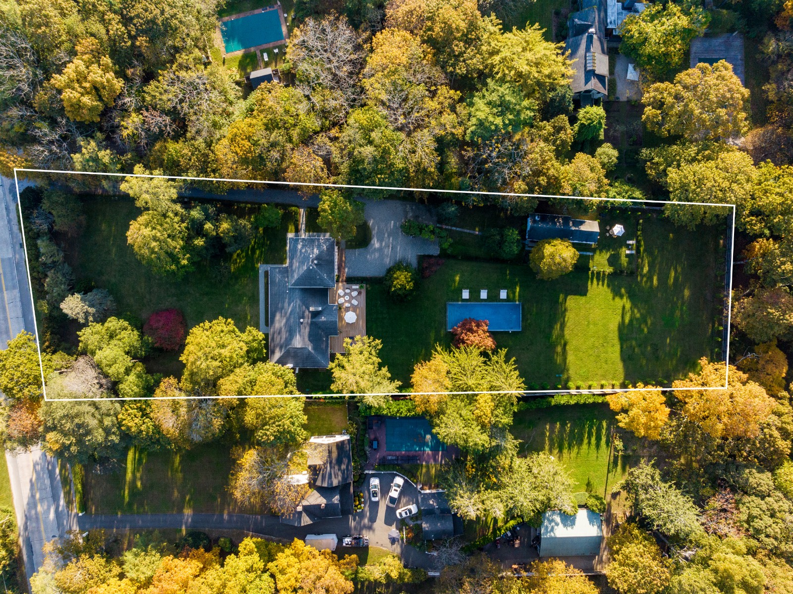 313 SOUTH COUNTRY ROAD