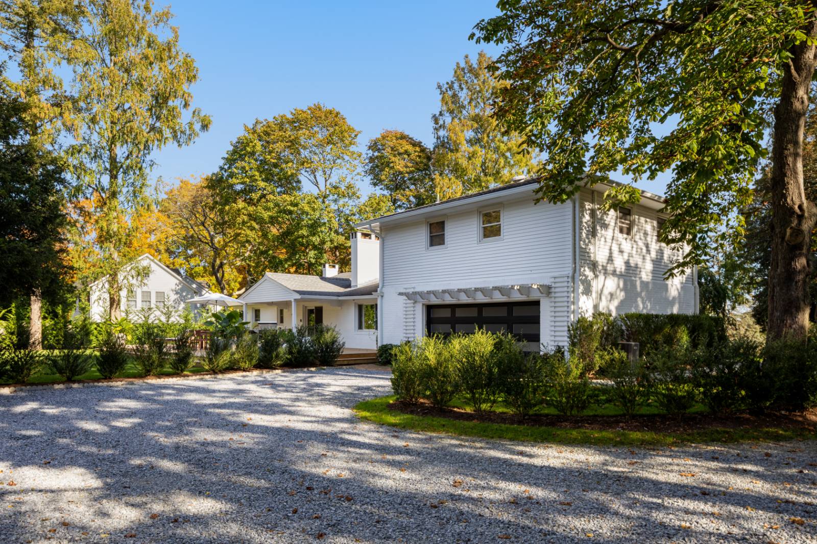 313 SOUTH COUNTRY ROAD